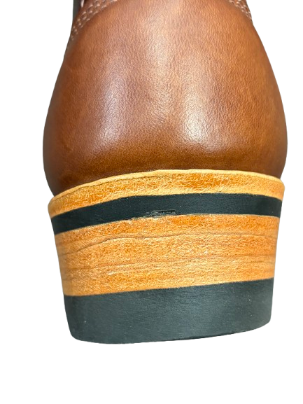 #7623 - Wilshire - Size 8.5D
